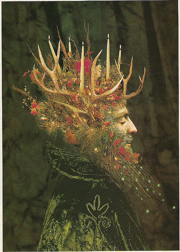 yule-santa-with-antlers1